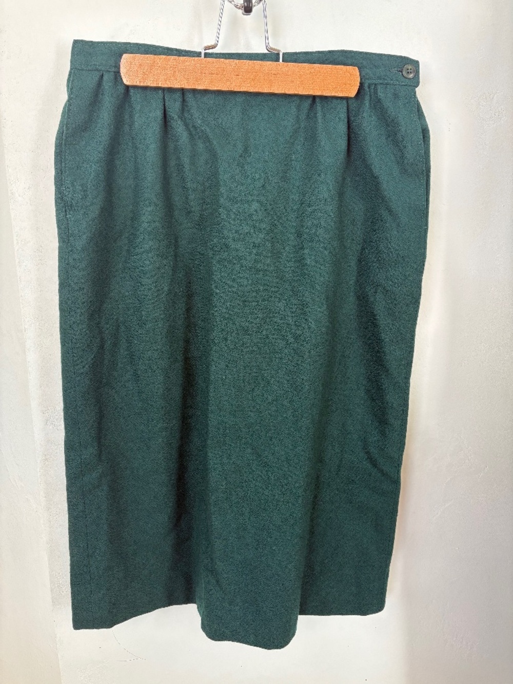 28.5 Waist Vintage Pendleton Wool Pencil Skirt Green Dark Academia USA Made